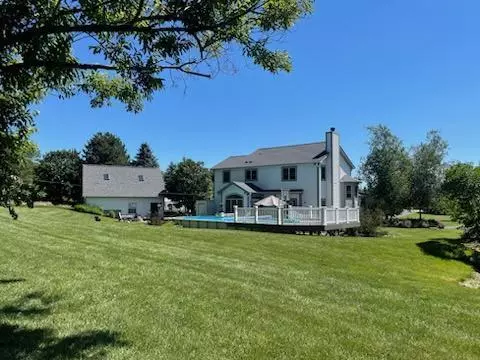 4363 Mourning Dove, Jackson, WI 53037