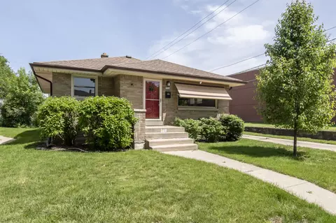 2208 S 110th, West Allis, WI 53227
