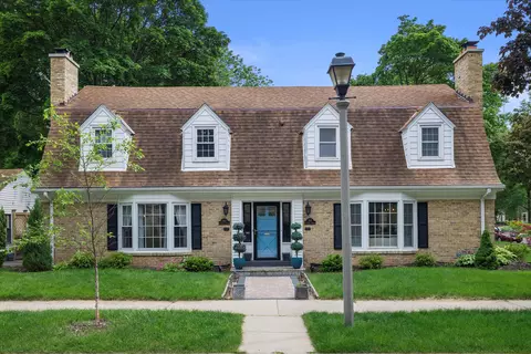 1201 E Glendale #1203, Shorewood, WI 53211