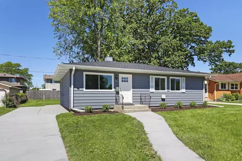 8418 21st, Kenosha, WI 53143