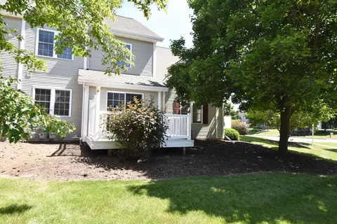 2820 Edwards #D, East Troy, WI 53120