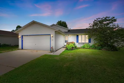 373 Broadmoore, Hartford, WI 53027