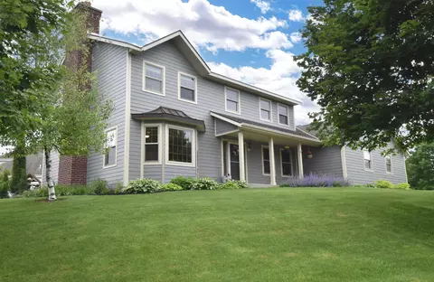 n54w17431 Walnut Way, Menomonee Falls, WI 53051