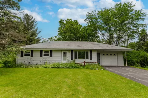 s79w26625 Hillview, Mukwonago, WI 53149