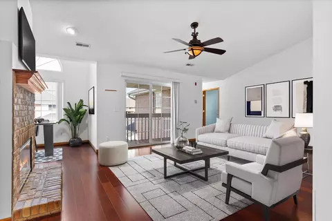 n25w24117 River Park #8, Pewaukee, WI 53072