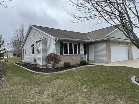 2220 Cappaert, Manitowoc, WI 54220