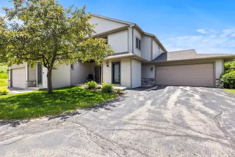 2301 Circle #A, Delafield, WI 53018