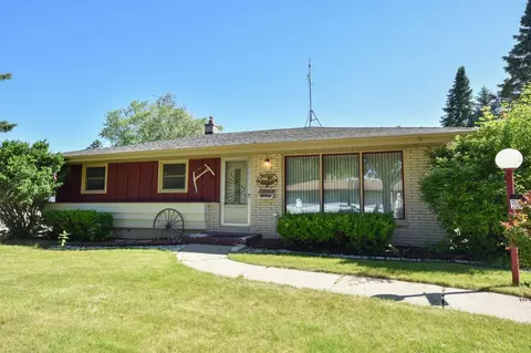9806 W Langlade, Milwaukee, WI 53225