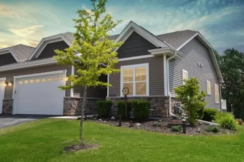 704 Keystone #702, Waukesha, WI 53189