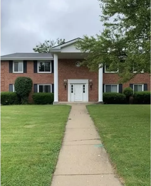 734 E Imperial Apt 736 738 740 #736, 738, 740, Hartland, WI 53029