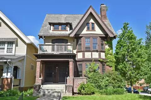 2863 N Prospect #2865, Milwaukee, WI 53211