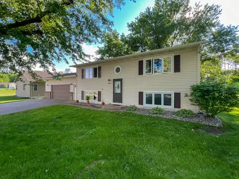 936 Amy, Holmen, WI 54636
