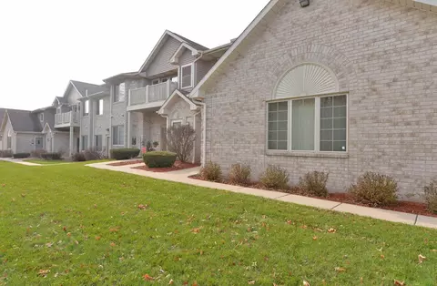 1019 Hunter #65, Mount Pleasant, WI 53406