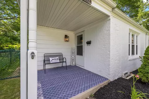 5589 Angle, Greendale, WI 53129