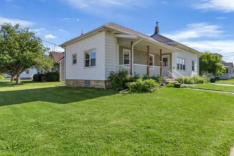 306 E Garland, West Salem, WI 54669