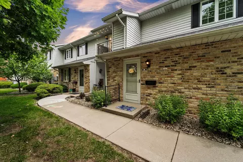 8630 30th #203, Kenosha, WI 53142