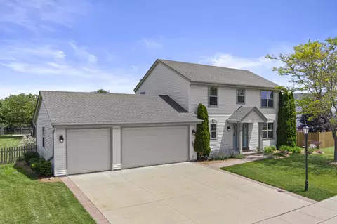 1717 Carriage, East Troy, WI 53120