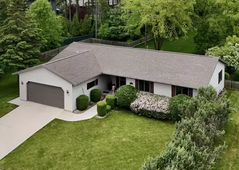 1720 E Horseshoe, Manitowoc, WI 54220
