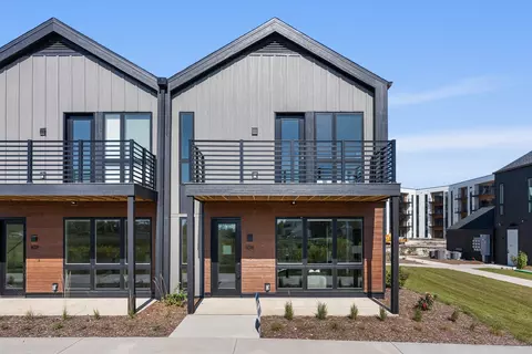 9378 S Alder #201, Oak Creek, WI 53154