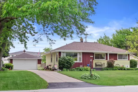 6229 W Goodrich, Brown Deer, WI 53223