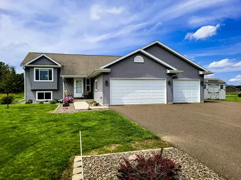 4416 114th, Lake Hallie, WI 54729