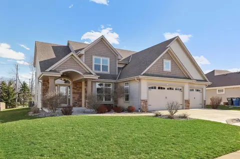 1357 E Wild Ginger, Oak Creek, WI 53154