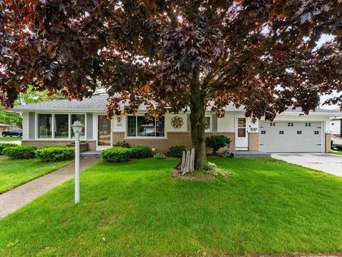 1619 Lowell, Two Rivers, WI 54241