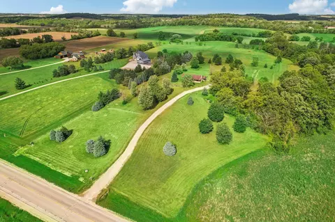 n2612 County Road Ee, Neosho, WI 53059