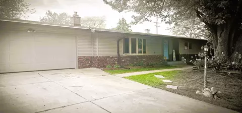 4950 Carter, Racine, WI 53402
