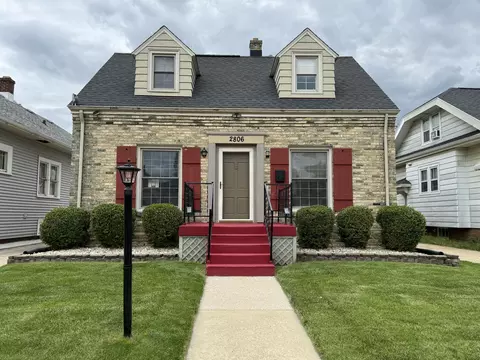 2806 Charles, Racine, WI 53402