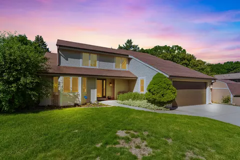 404 Jays, Waukesha, WI 53188