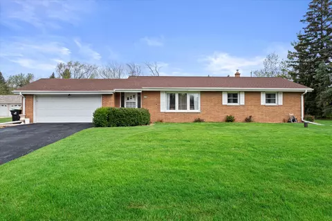 2140 W Woodward, Oak Creek, WI 53154