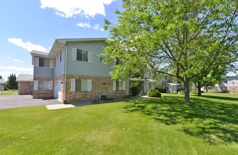 1117 N Sunnyslope #104, Mount Pleasant, WI 53406