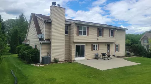 11705 W Howard, Greenfield, WI 53228