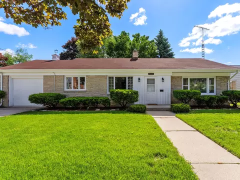 1009 N 23rd, Manitowoc, WI 54220
