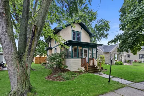 365 Henry, Burlington, WI 53105