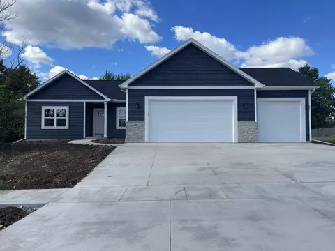 108 River, Theresa, WI 53091