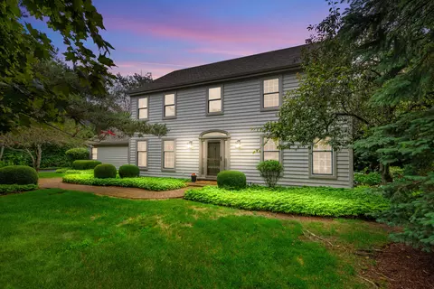327 W White Oak, Mequon, WI 53092