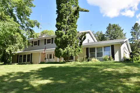 19120 W Pinecrest, New Berlin, WI 53146
