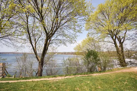 n2017 South Lake Shore Drive, Linn, WI 53147