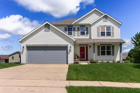 408 E Sunny Hl, Elkhorn, WI 53121