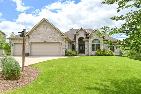 3115 W Puetz, Franklin, WI 53132
