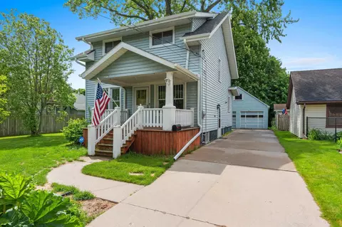 1853 Michigan, Manitowoc, WI 54220