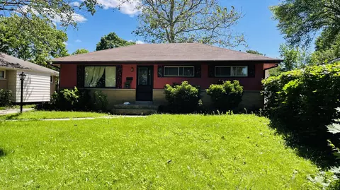 8835 W Rohr, Milwaukee, WI 53225