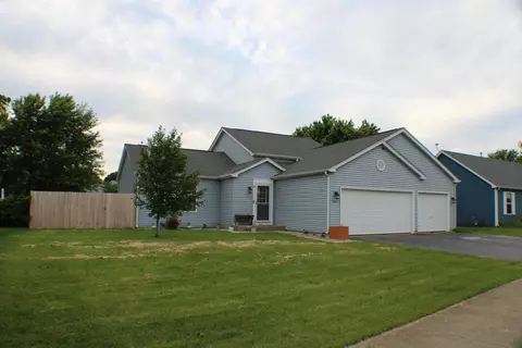 704 Pintail, Genoa City, WI 53128
