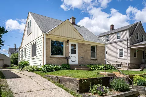 9635 W Grant, West Allis, WI 53227