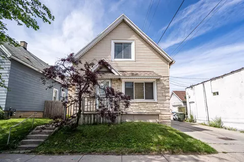 714 E Locust, Milwaukee, WI 53212