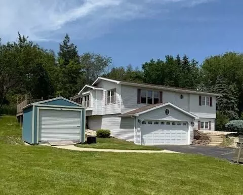 s80w23620 Parkview, Big Bend, WI 53103