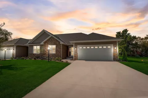 5236 Briarwood, Wind Point, WI 53402