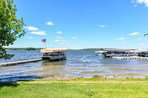 w267n2817 Woodland, Pewaukee, WI 53072